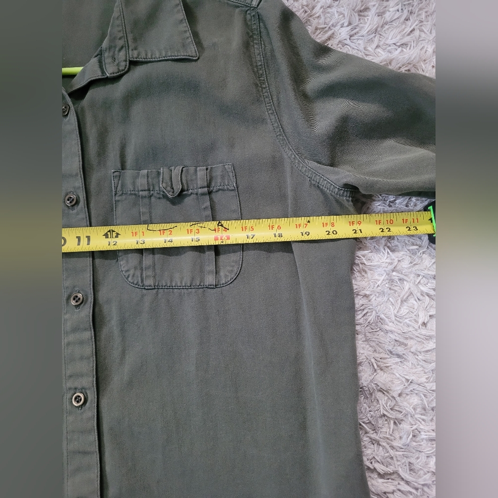 Zara Basic Olive Green Button-Up Shirt – Size Large - Picture 7 of 7